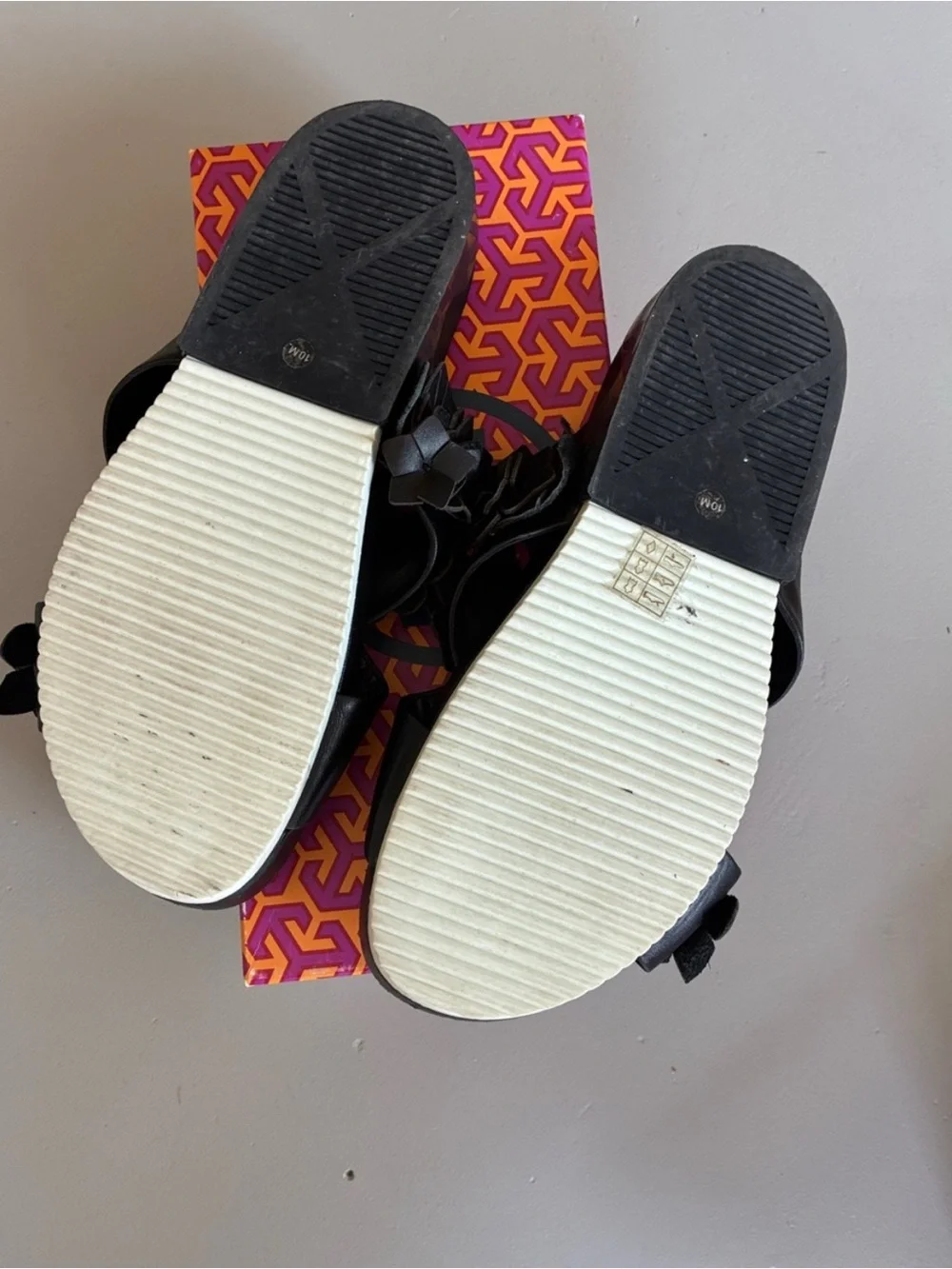 Tory Burch Black Leather Floral Cross‑Strap Slide Sandals